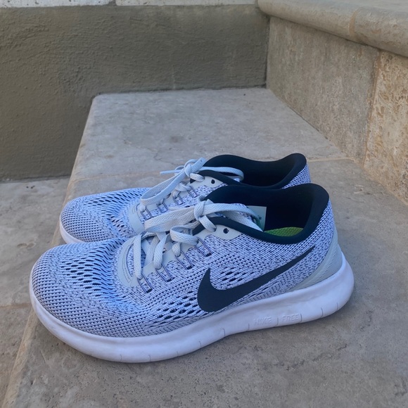 Shoes - Nike running woman shoes